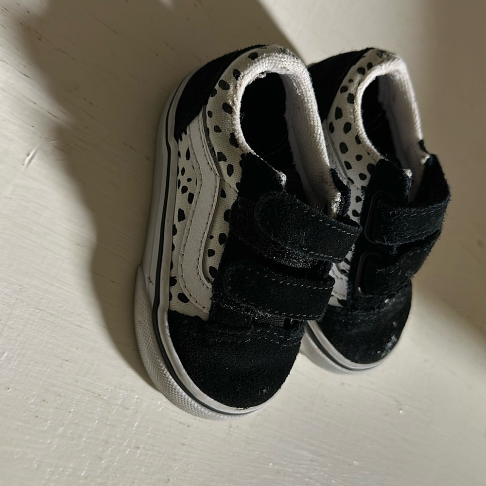 Kids size 4 vans